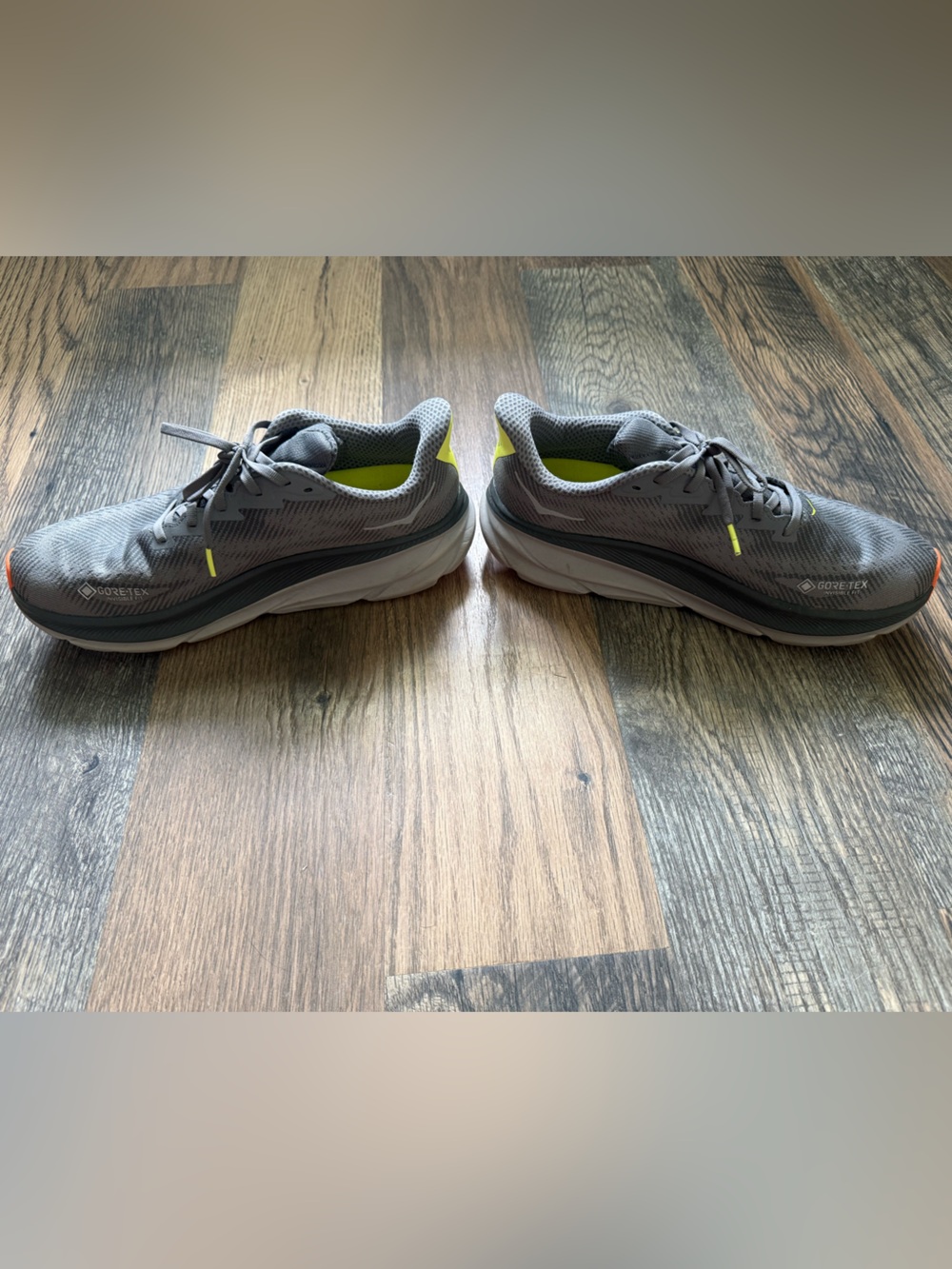 Hoka Clifton 9 Gore-Tex Running Shoe Men’s Size 12 Asphalt Grey/Gravel - Picture 6 of 10